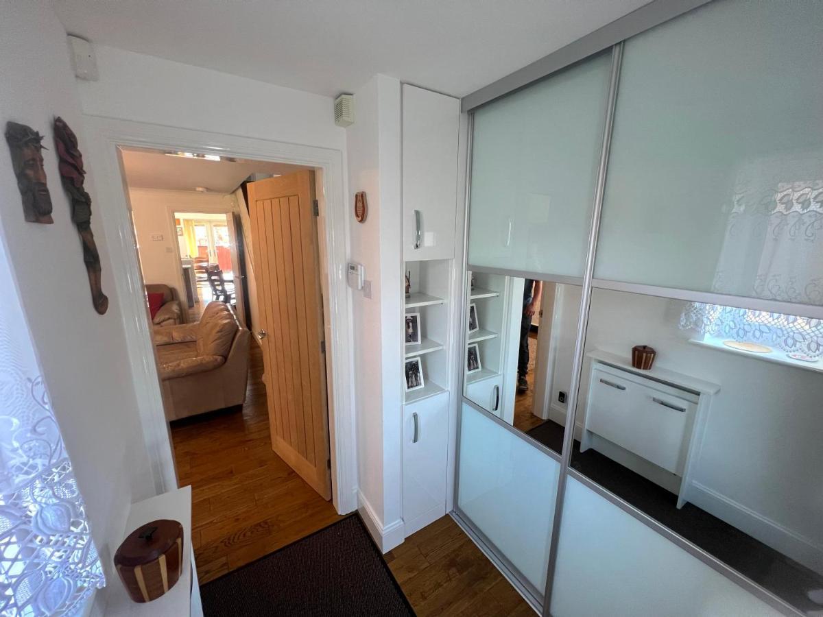 Simply Stunning 2 Bedroom Home With Parking Space 노팅엄 외부 사진