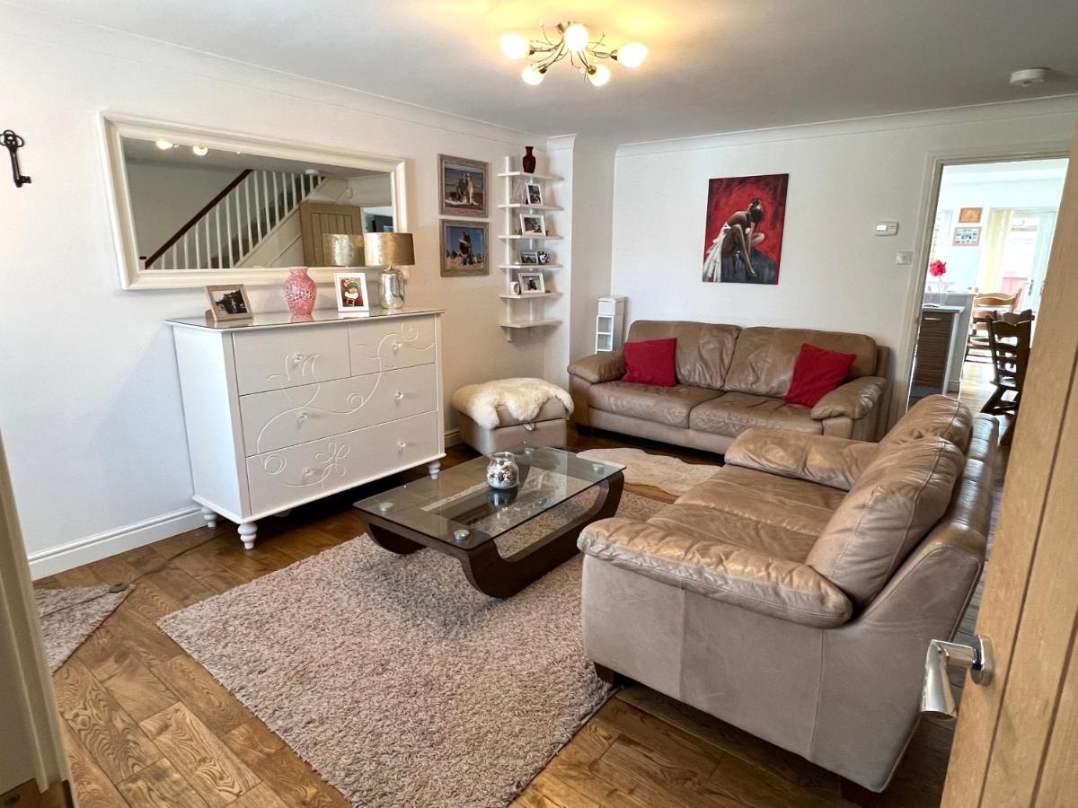 Simply Stunning 2 Bedroom Home With Parking Space 노팅엄 외부 사진