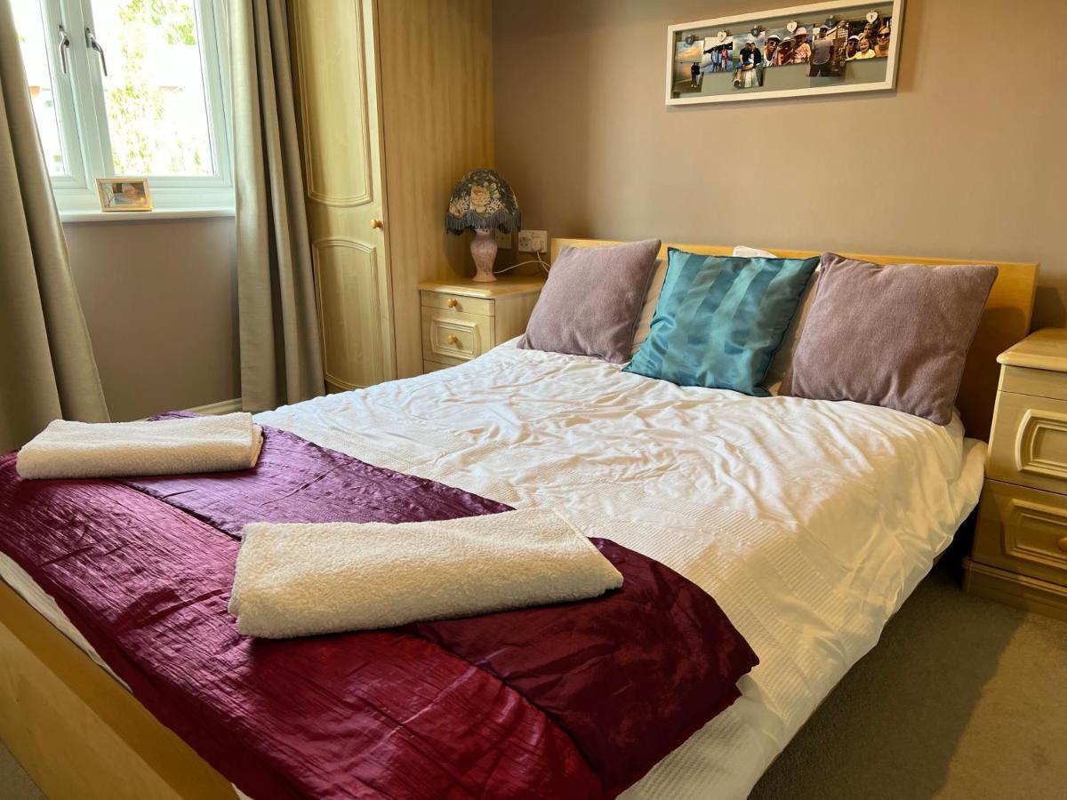 Simply Stunning 2 Bedroom Home With Parking Space 노팅엄 외부 사진