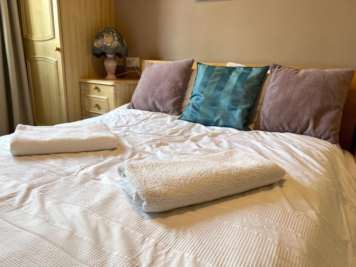 Simply Stunning 2 Bedroom Home With Parking Space 노팅엄 외부 사진